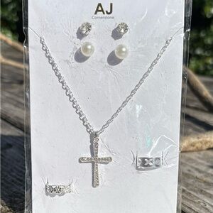 Silver Tone Jewelry Set